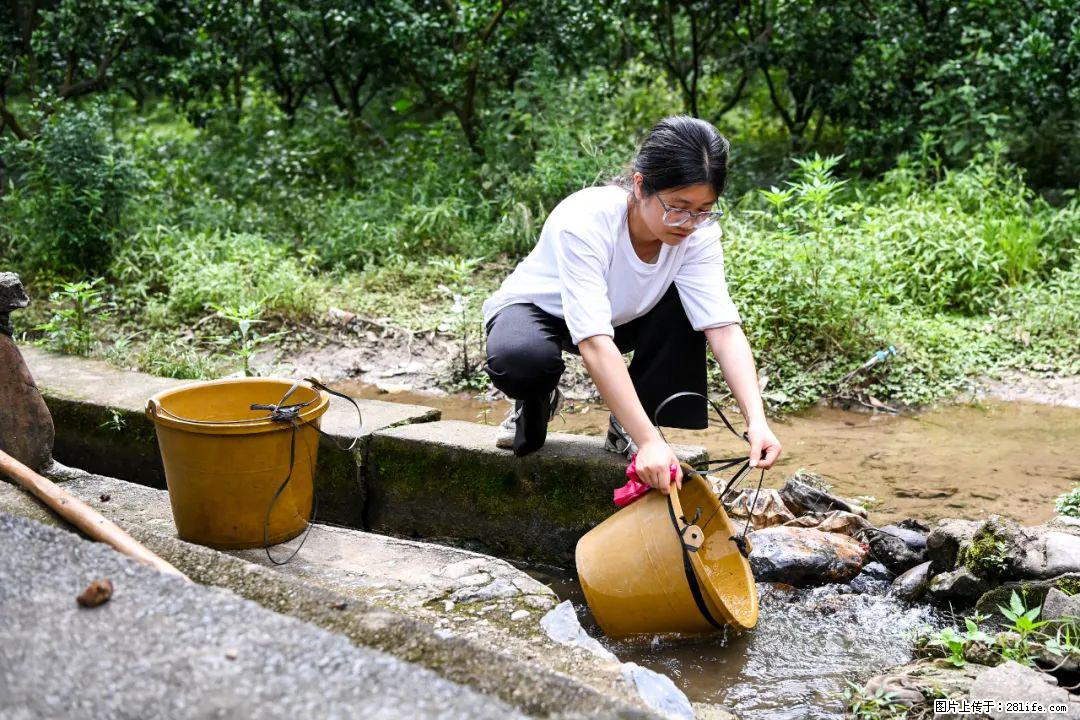 全网追的“扁担女孩”,找了一份暑假工,时薪12元 - 无锡生活资讯 - 无锡28生活网 wx.28life.com